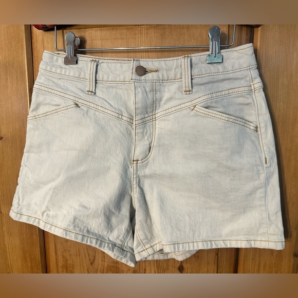 Universal Thread Vintage Midi Denim Shirts Cream w/Tan Thread Accents Size 2 - Picture 6 of 12